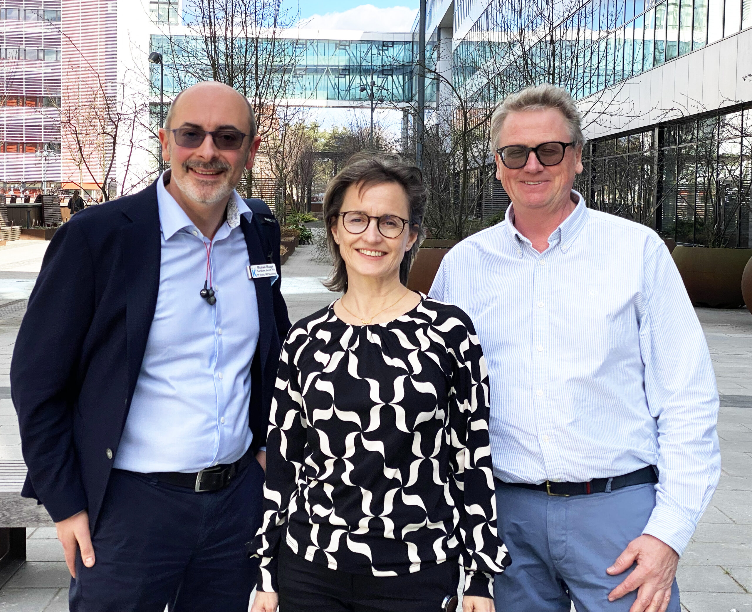 Photo of Håkan Almqvist, Consultant Neuroradiologist, CAPIO S:T GÖRANS SJUKHUS AB (right), Åsa Kuntze Söderqvist, Consultant, PhD, Neuroradiologist and Neurointerventionist. ME Neuroradiology, Karolinska University Hospital (middle), and Michael Mazya, Consultant, Associate Professor, Neurologist. ME Neurology, Karolinska University Hospital (left).